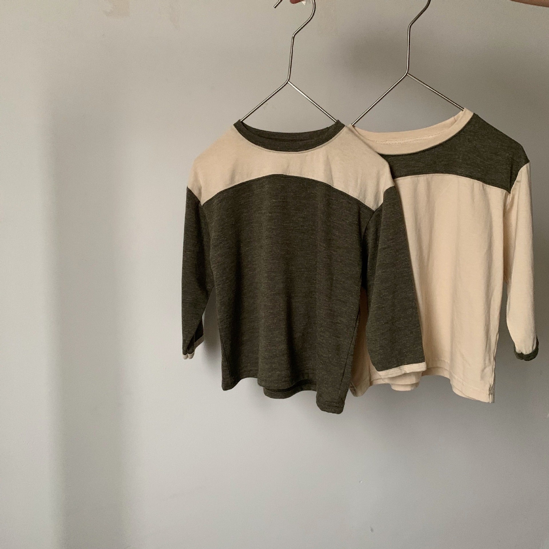 Men's and women's baby spliced round neck T-shirt