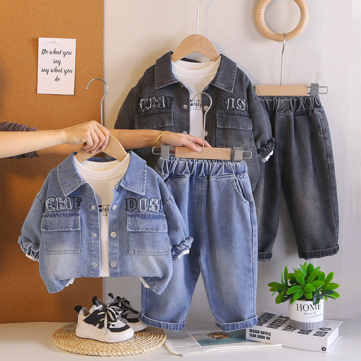 Children wearing denim long sleeved three piece set for babies