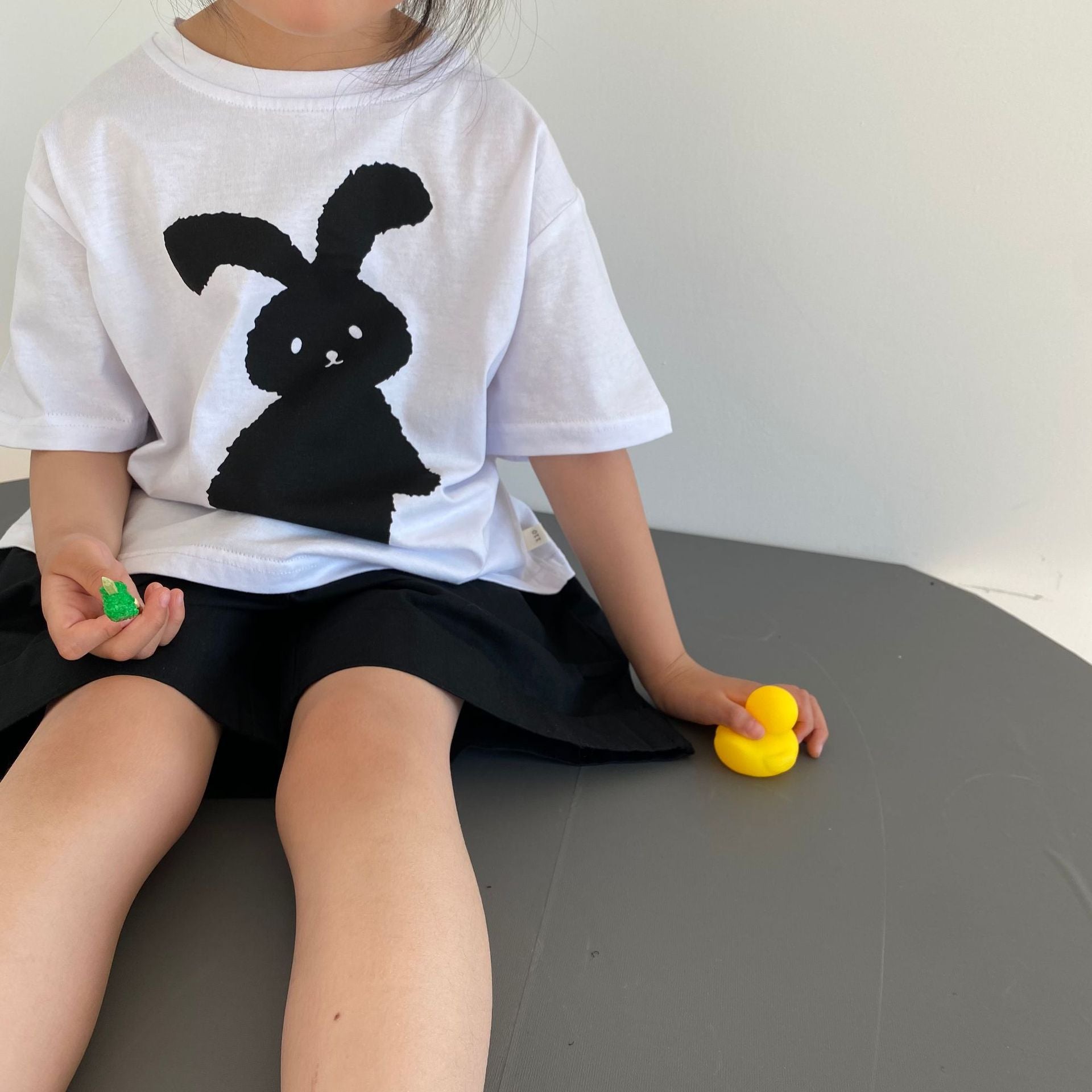 Children's rabbit printed short sleeved T-shirt
